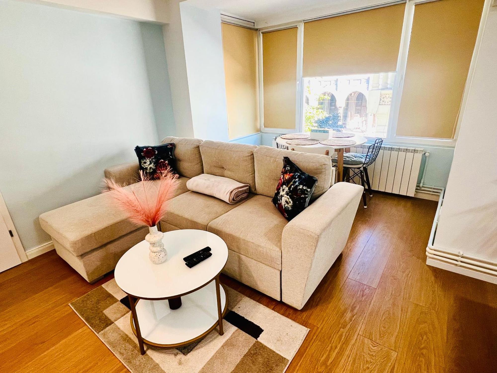 Piata Ovidiu 14 Apartment Constanta Ngoại thất bức ảnh